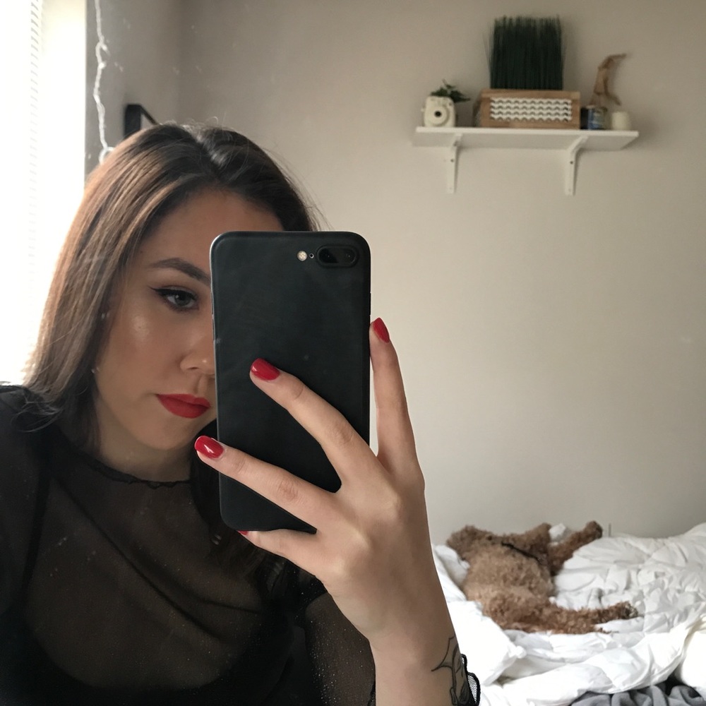 Meet your Posher, Angela